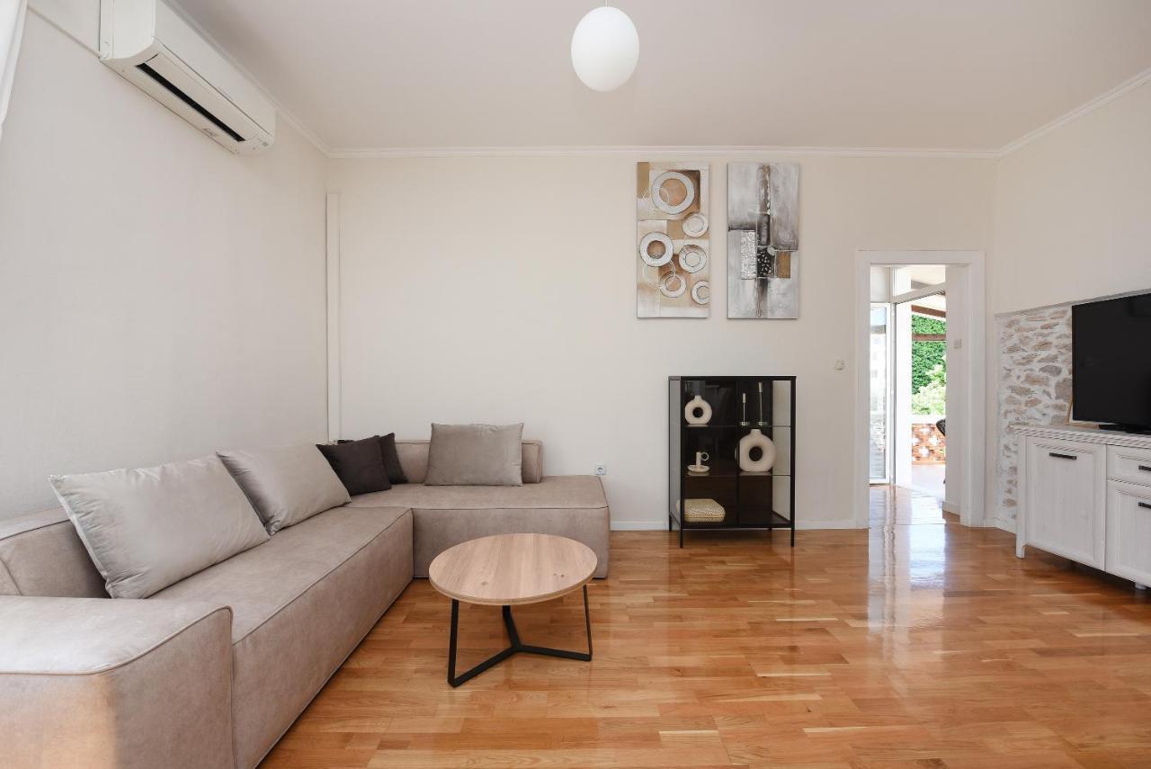 Apartment Karuzz Zadar Exteriör bild